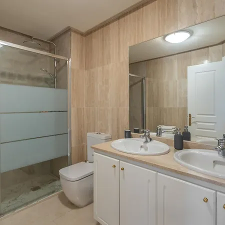 Duque Apartment *